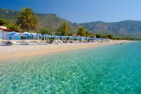 Look-Voyages-Grece-Lookea-Kinetta_(1)